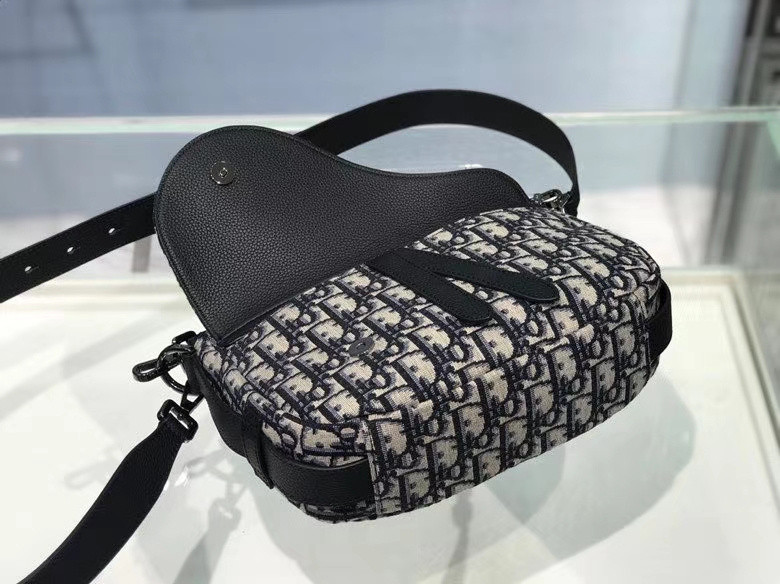 D10r bag