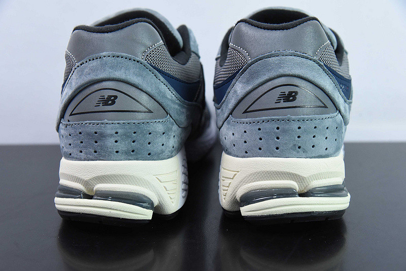 new balance sneaker