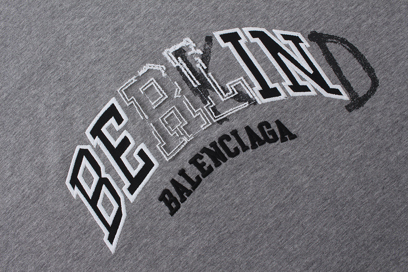 Ba*len*cia*ga clothes