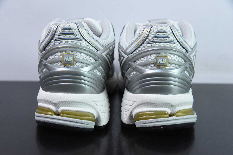 new balance sneaker