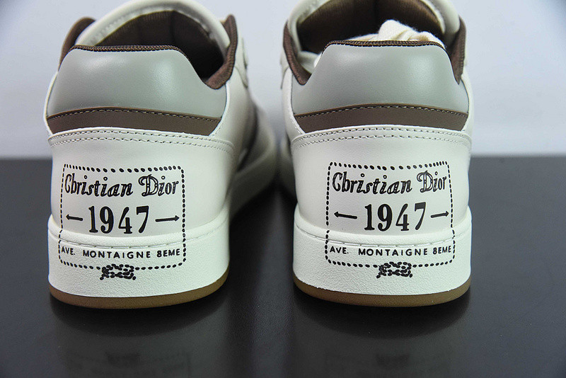 DIO* SNEAKER
