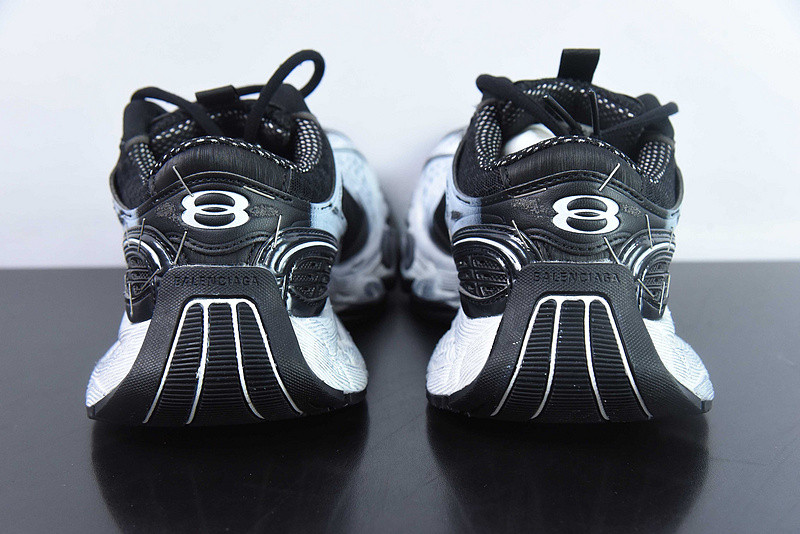 BC XL SNEAKERS