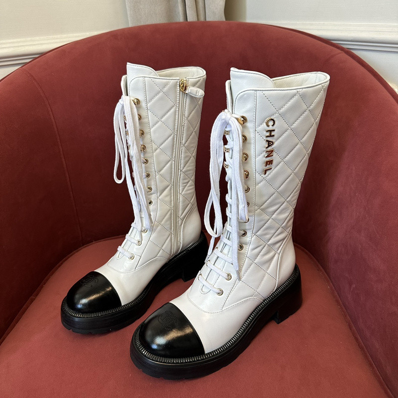 Ch**el sneaker