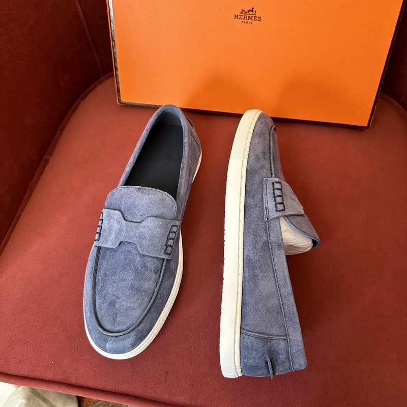 H**me5 sneaker
