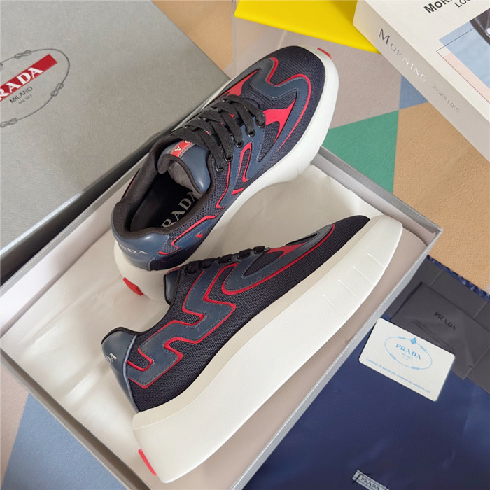 pr sneaker