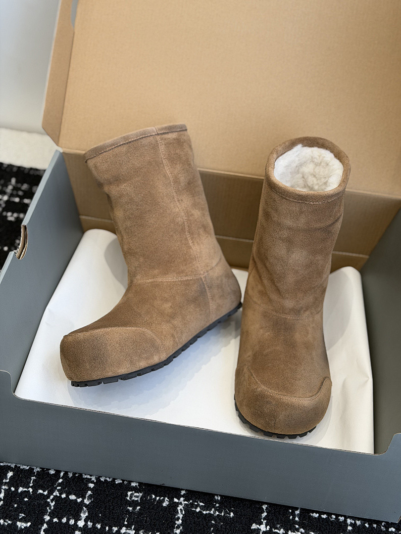 BC BOOTS