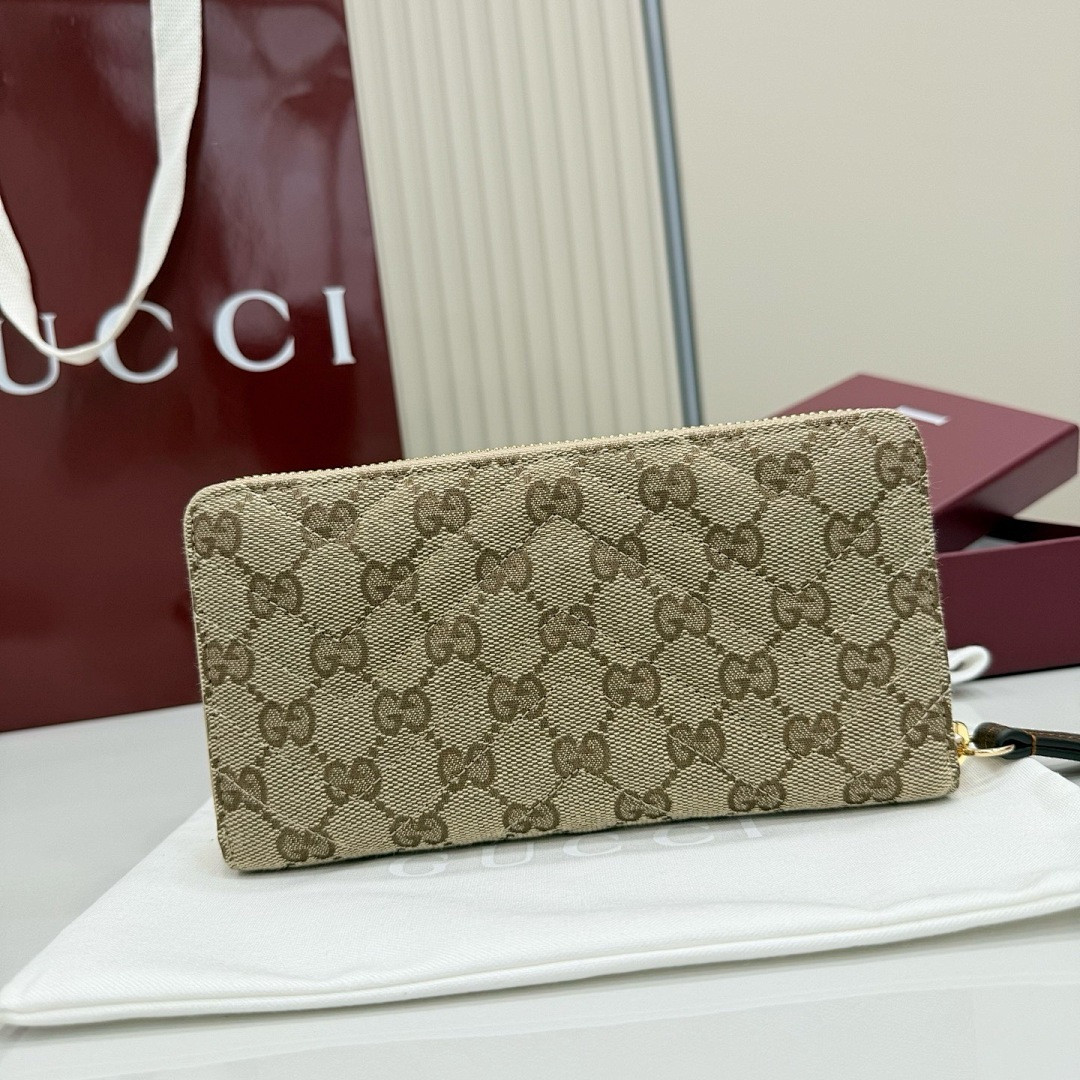 Gvc*1 BAG