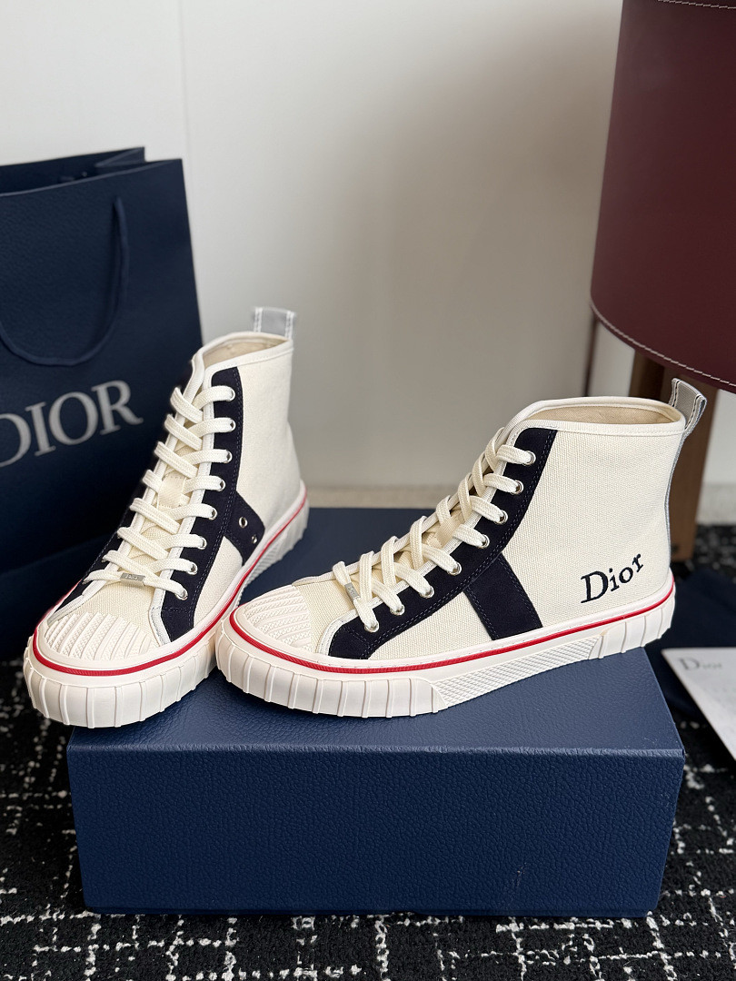 DIO* SNEAKER