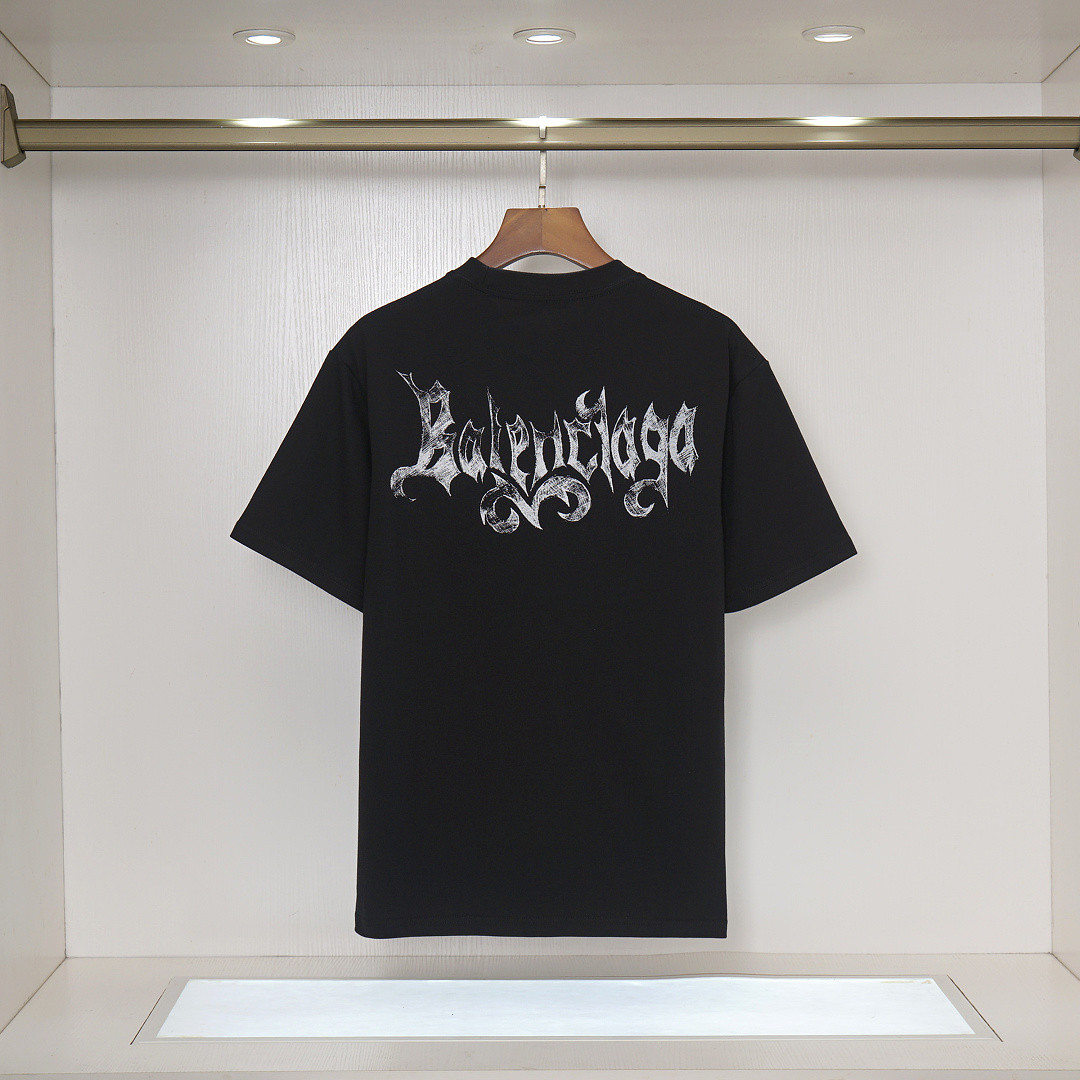 Ba1en*iaga Clothes