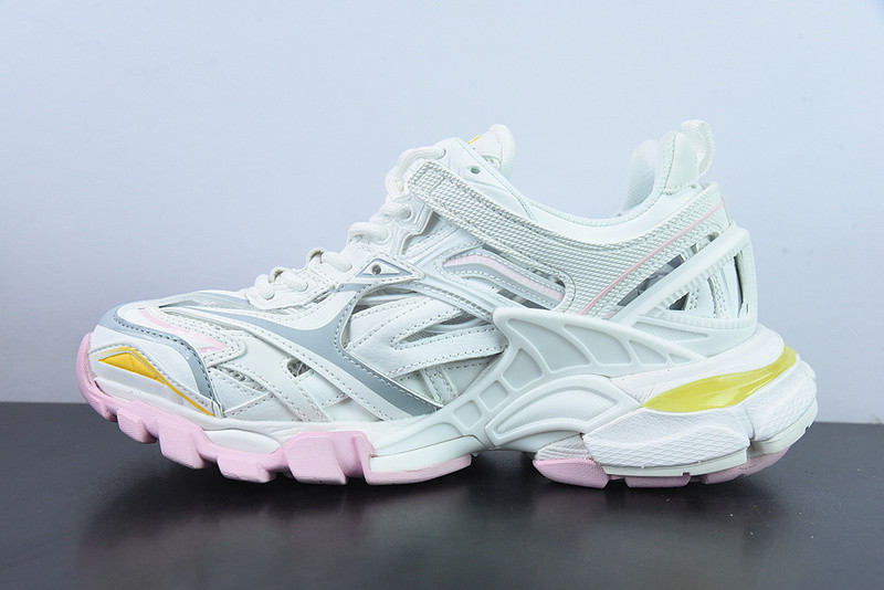 bc track sneaker