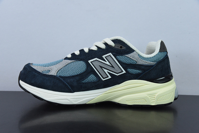 new balance sneaker