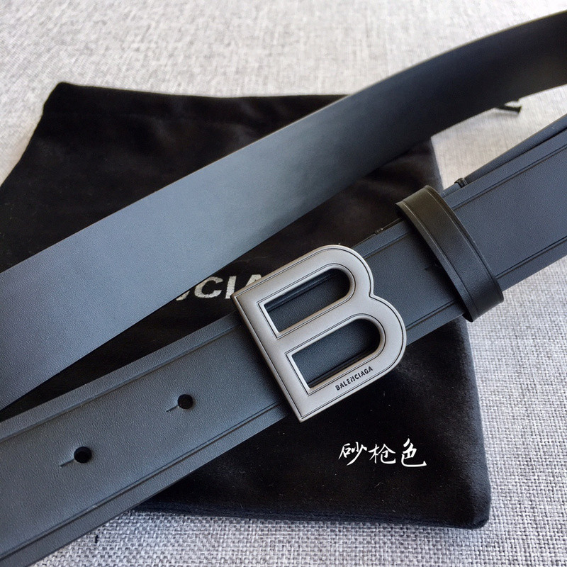 Ba*len*cia*ga belt