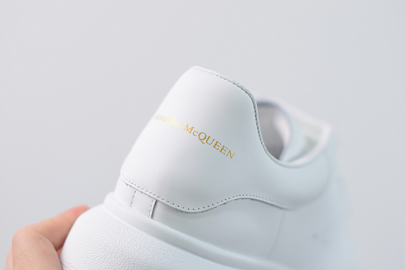alexer mceen sneakers