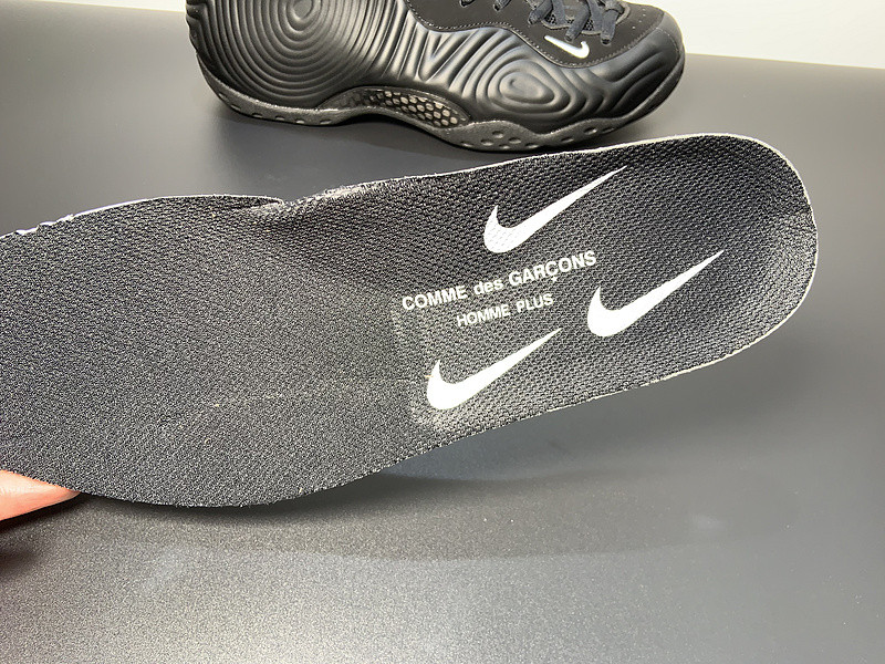 nike comme des garons homme plus x air foamposite one