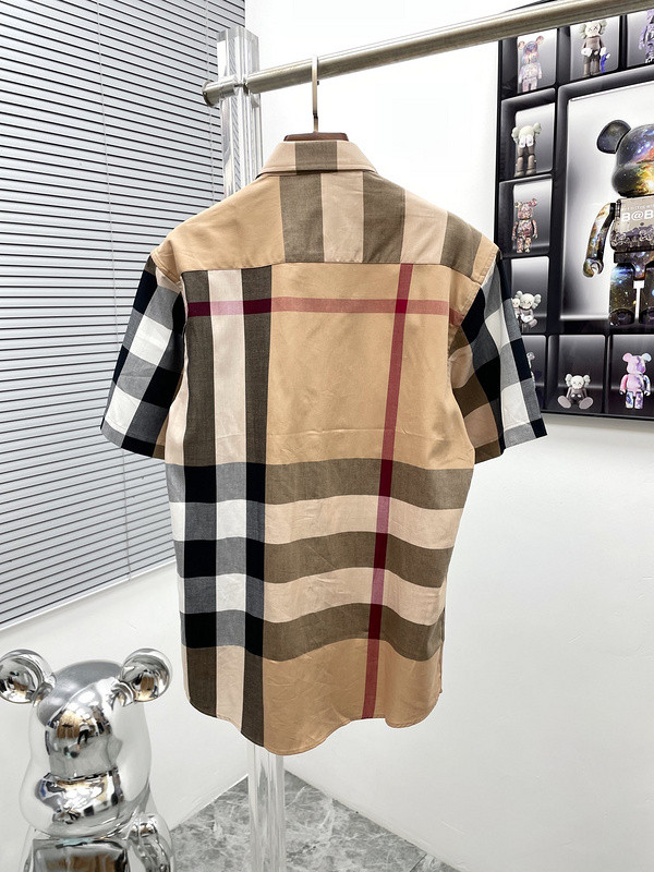 B**rry clothes