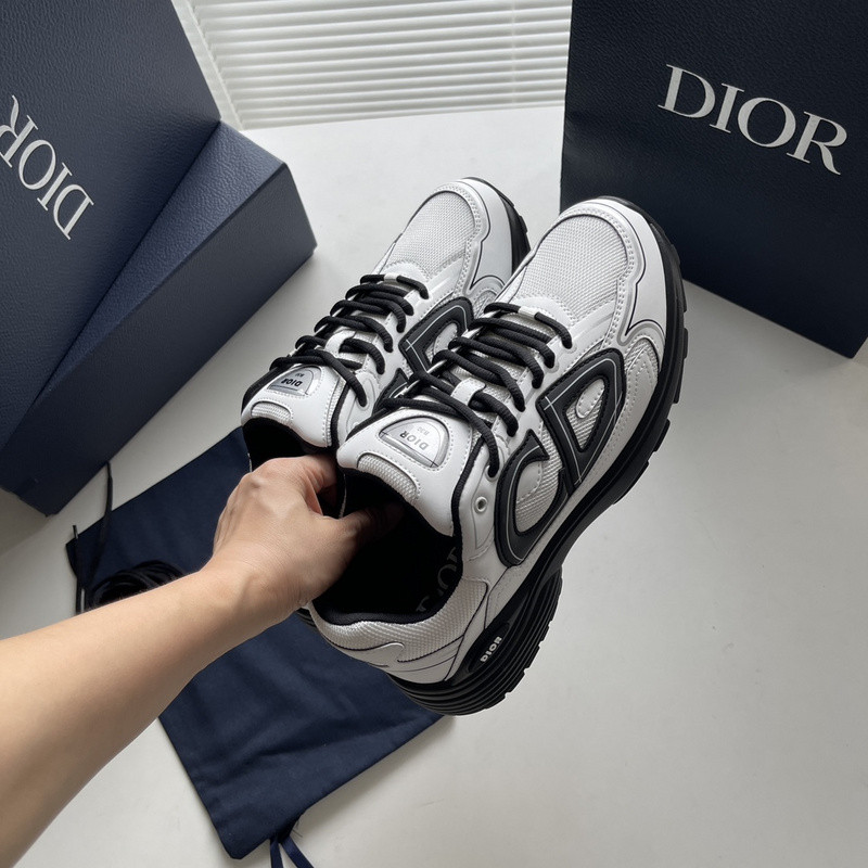 dio* sneaker