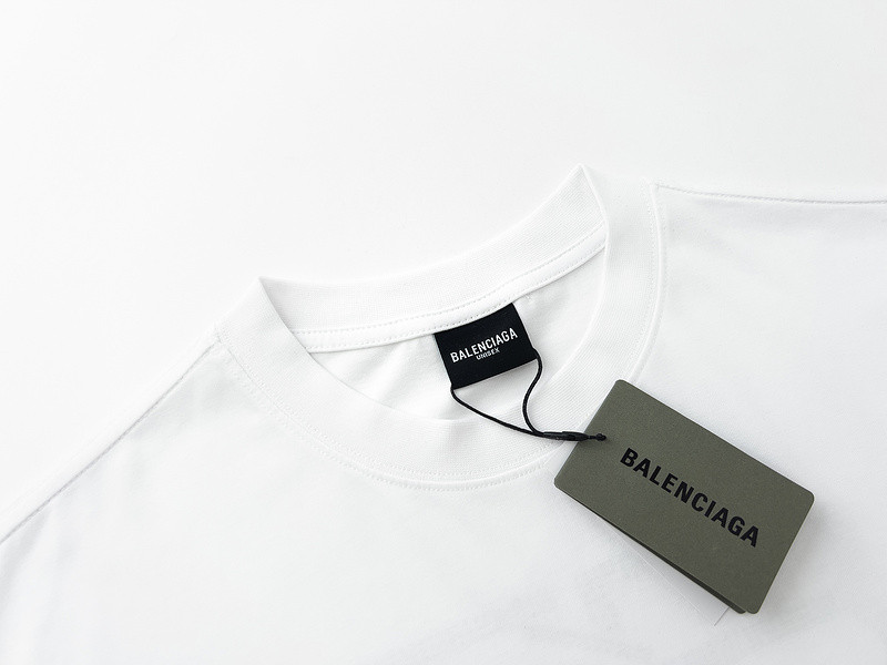 Ba*len*cia*ga clothes