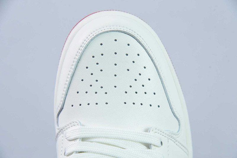 Air Jordan 1 Low SE WMNS Sail / Varsity Red HJ9338-106