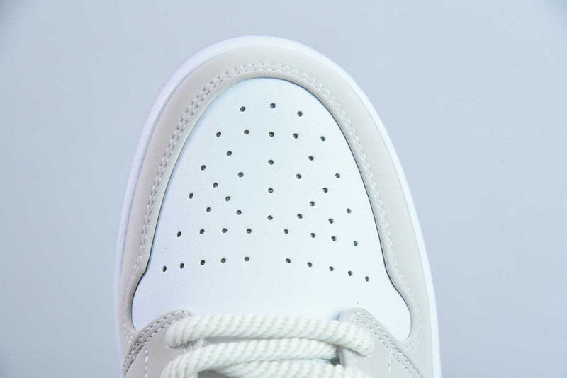 Air Jordan 1 Low WMNS "Coral Reef" IB8859-101