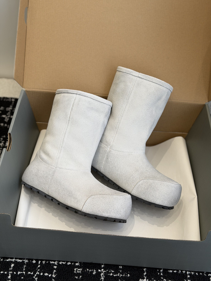 BC BOOTS