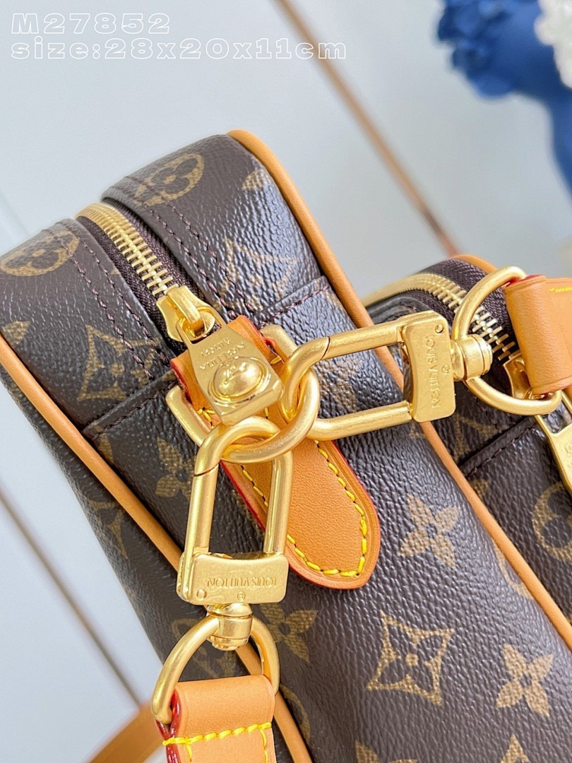 LVT PURSE