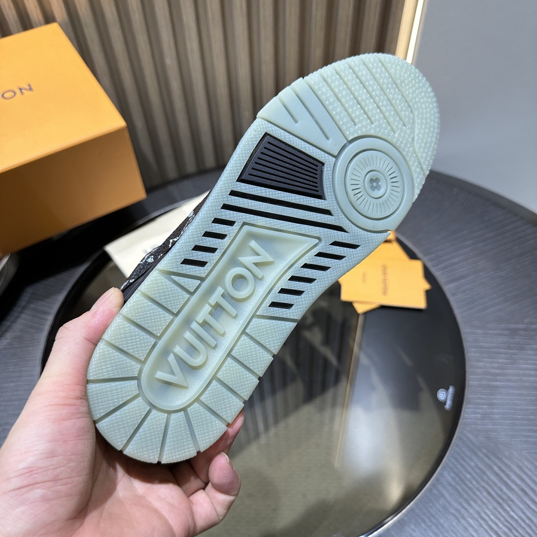 LVT SNEAKERS