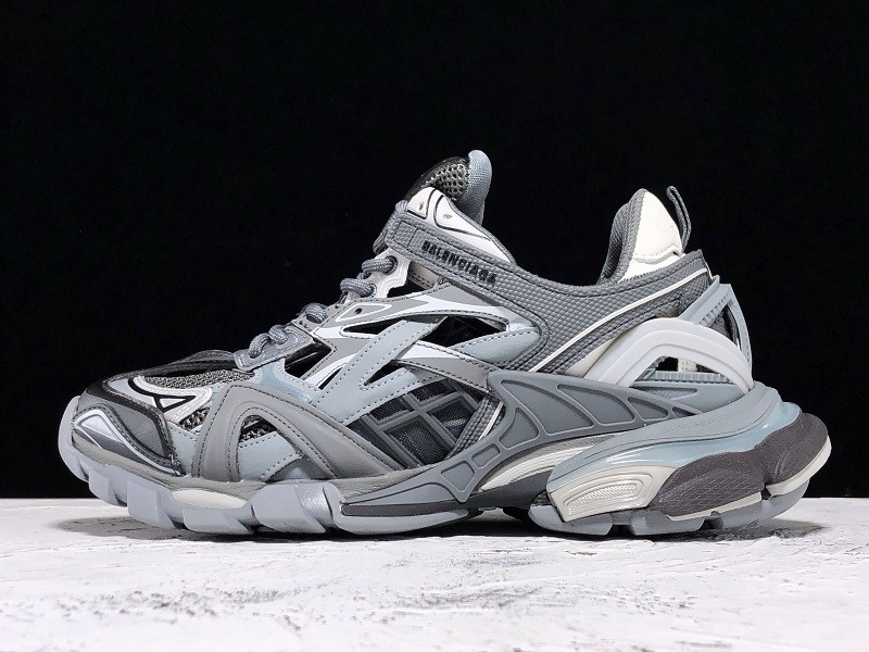 bc track sneaker