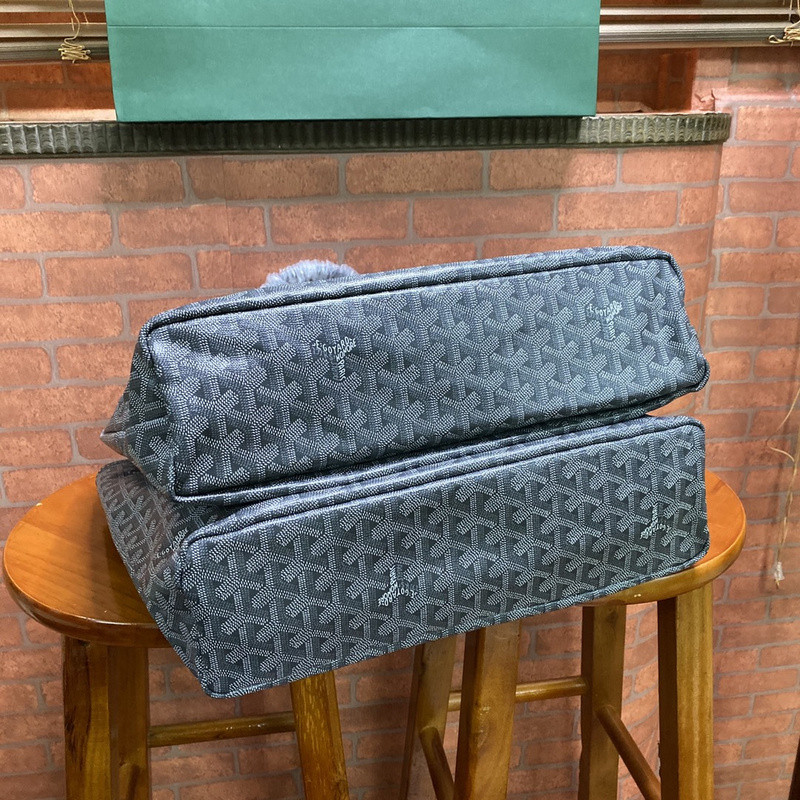 G09ard purse