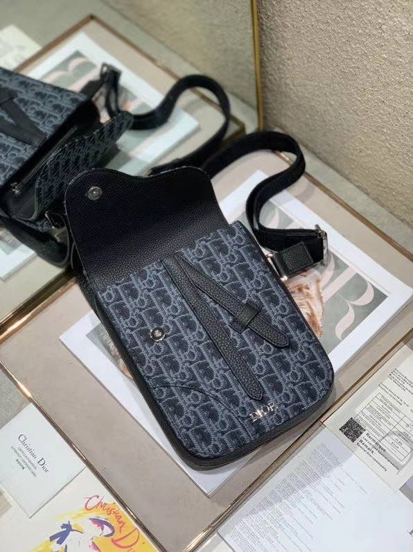 D10r bag