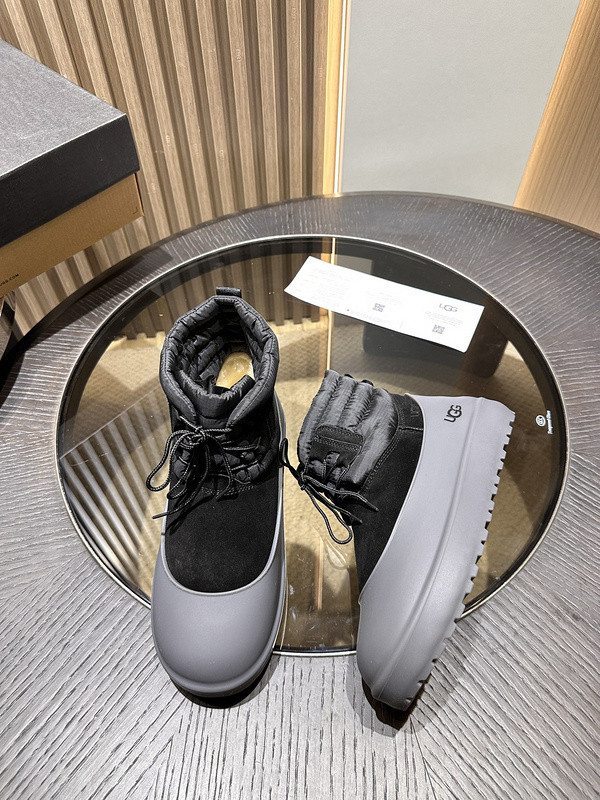 UGG