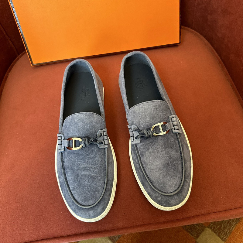 H**me5 sneaker