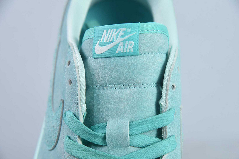 Air Jordan 1 Retro Low OG