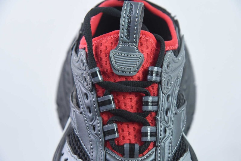 BC XL SNEAKERS