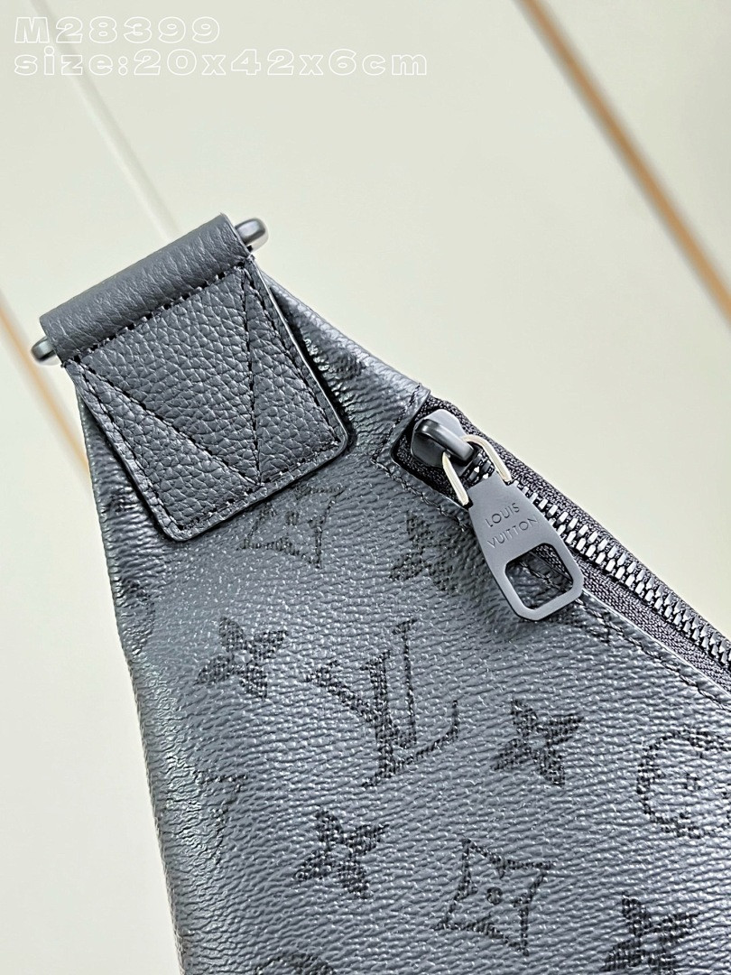 LVT PURSE