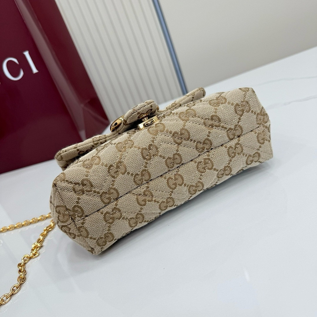 Gvc*1 BAG
