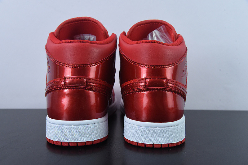 wmns air jordan 1 mid se