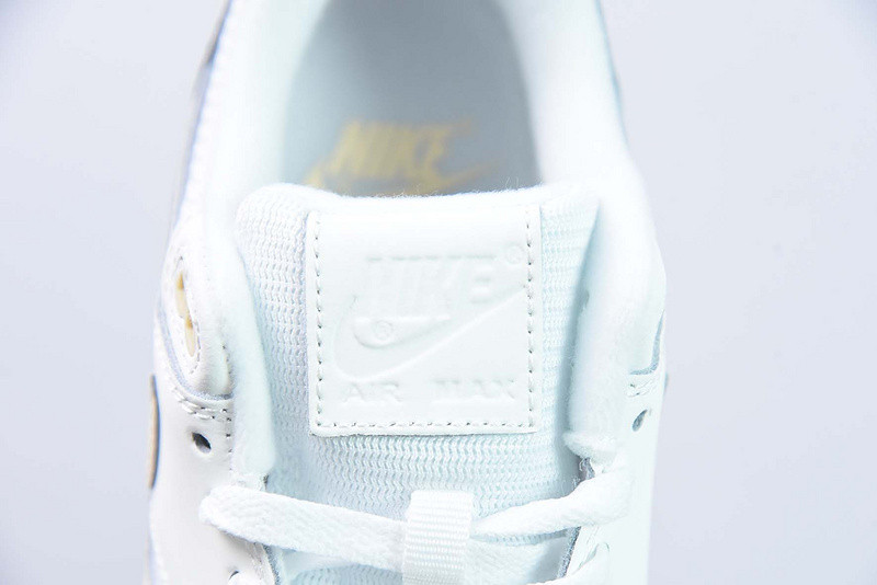 nike air max 1 premium sanddrift (women