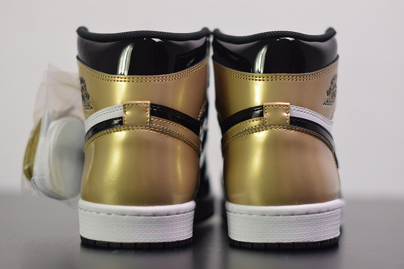 air jordan 1 retro high og nrg "gold toe" 861428-007