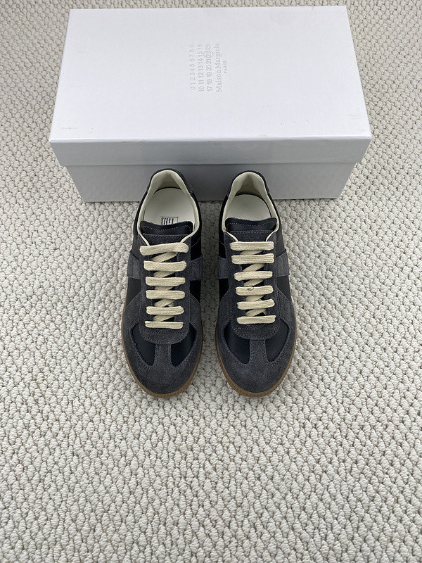 ma*s*n Ma*i*la sneaker