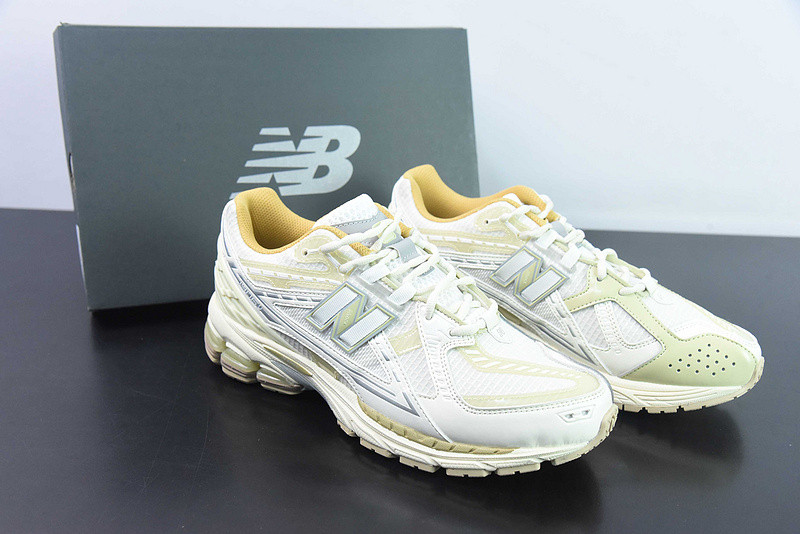 new balance sneaker