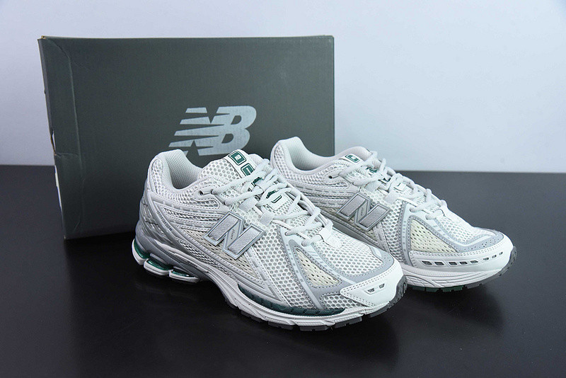 new balance sneaker
