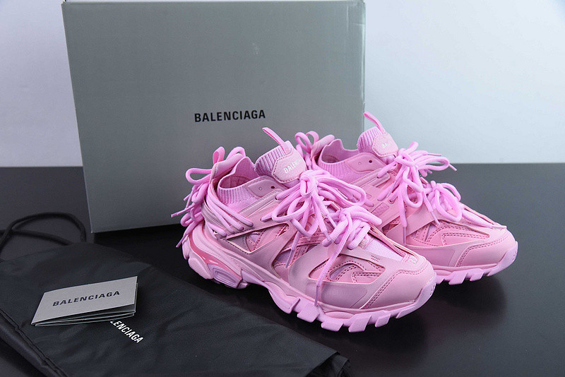 bc track sneaker