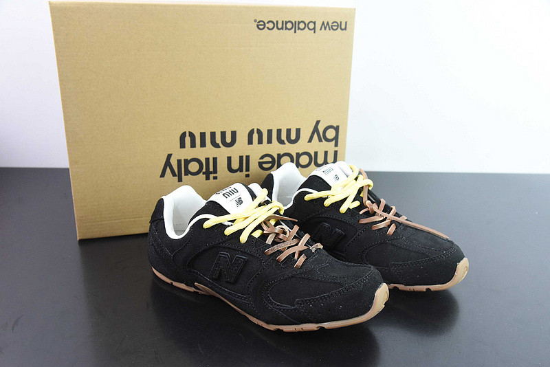 new balance x M1um1u sneaker