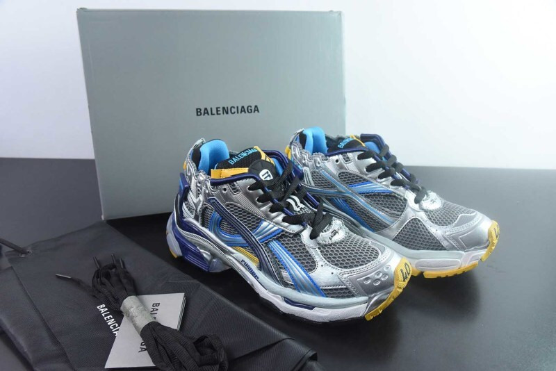 Ba1en*iaga Runner Sneaker