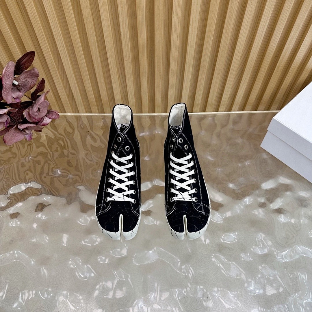 Ma1s0n Marg*e1a SNEAKER