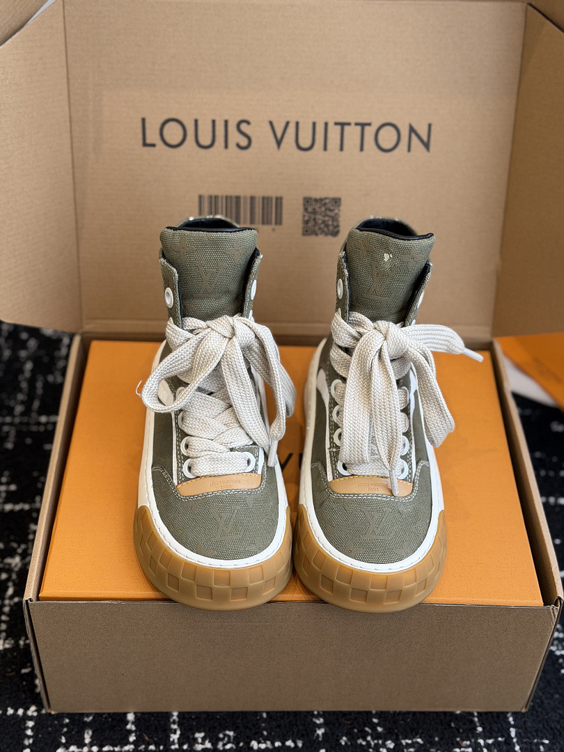 LVT SNEAKERS