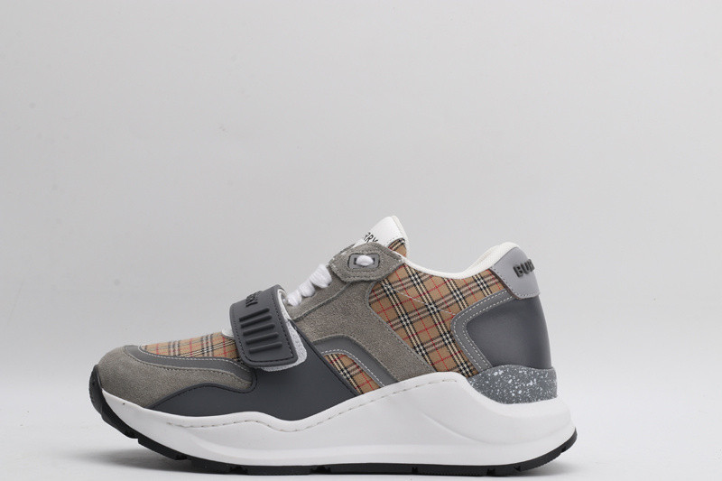B**rry sneaker
