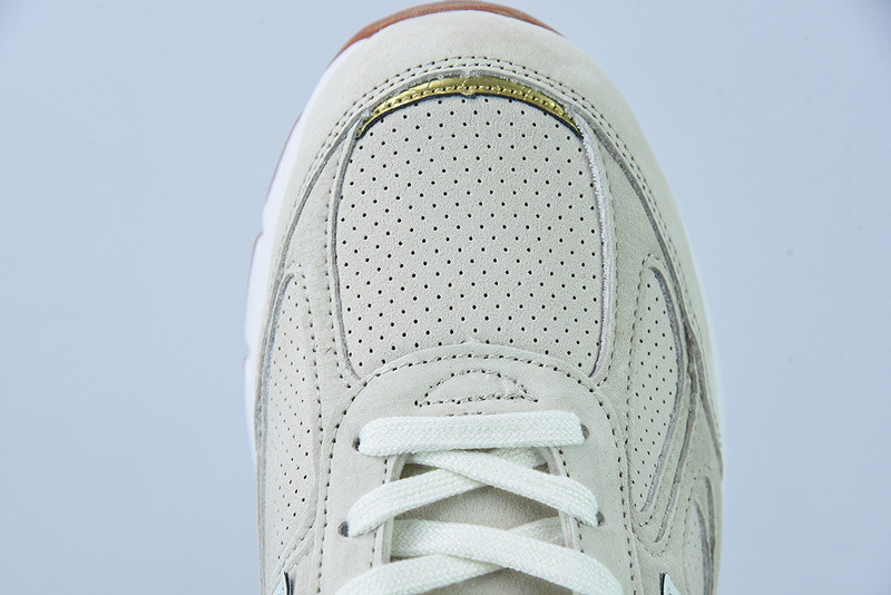 new balance sneaker