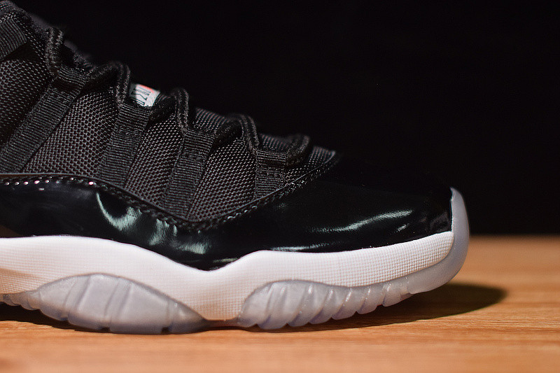 air jordan 11 retro low "infrared 23" 5258895-023