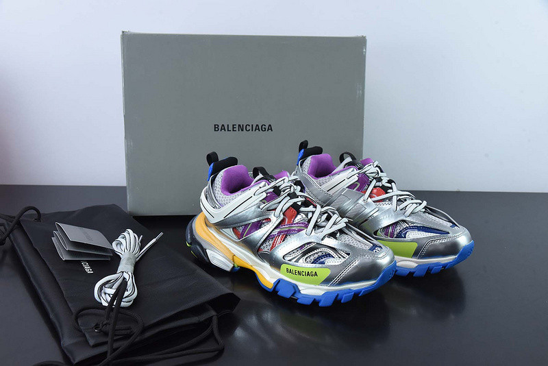 bc track sneaker